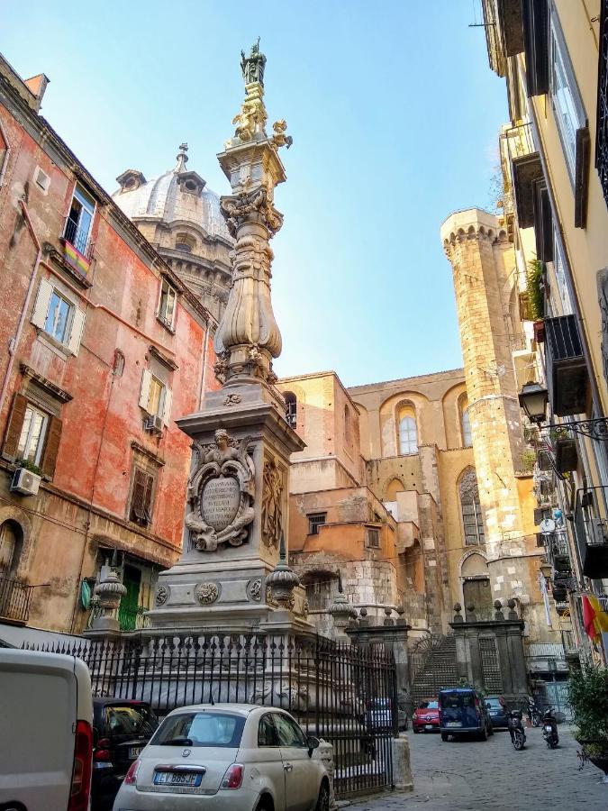 Grande & Caratteristico Dietro La Cattedrale ナポリ エクステリア 写真